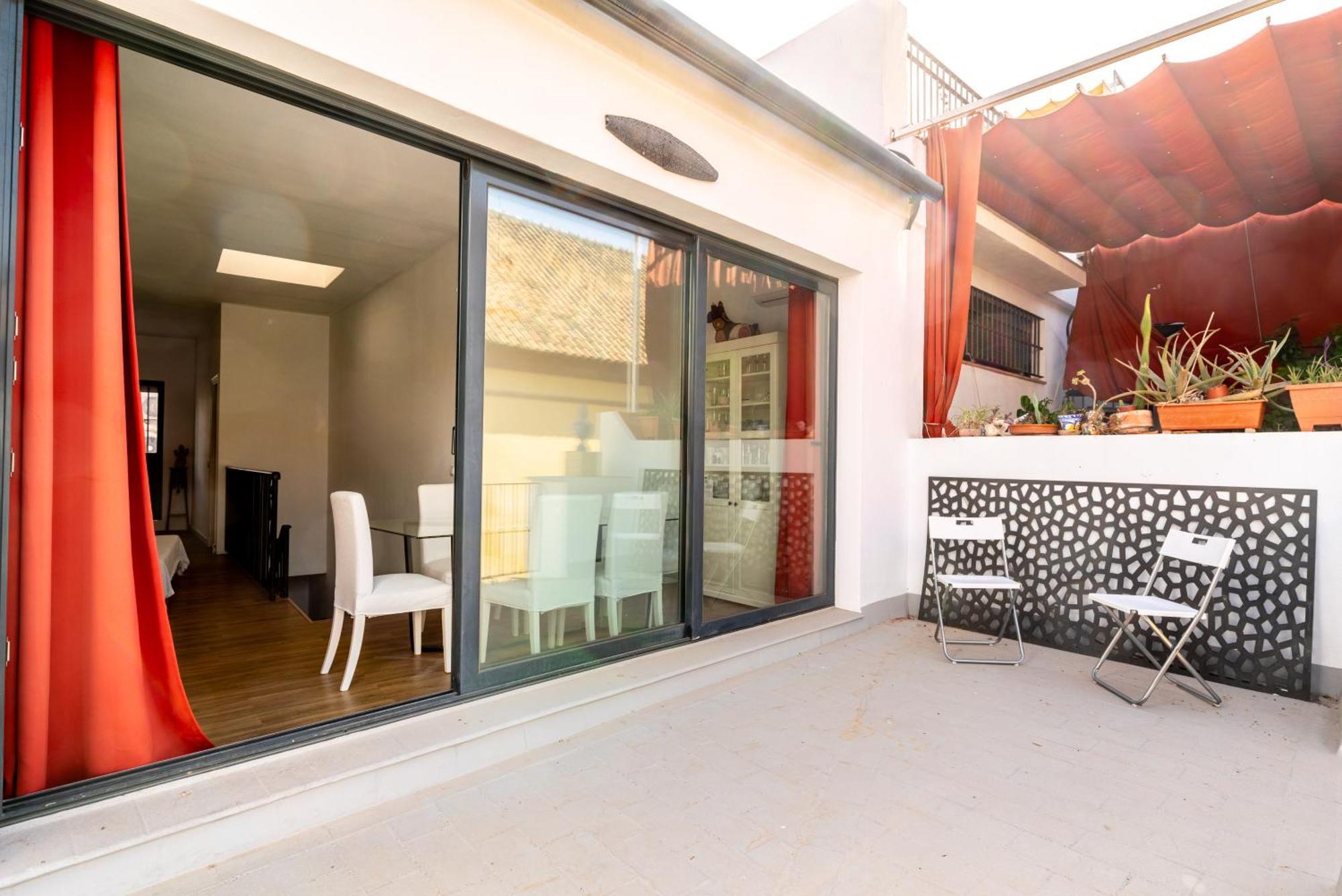 House Sevillana Parking Exterior photo